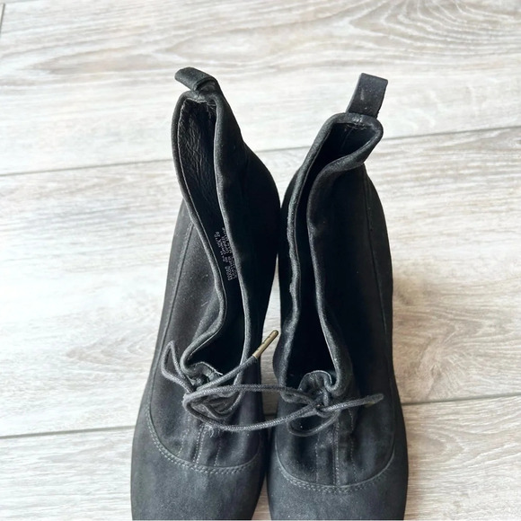 Clarks Indigo Black Suede Leather Heel Ankle Bootie Boots - Picture 8 of 15